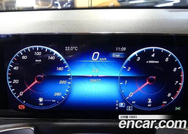 Mercedes-Benz GLB-Class — Фото автомобиля 8