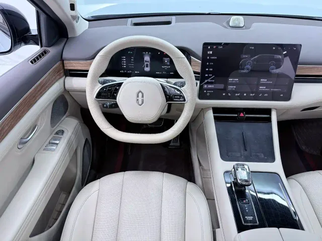 Aito M7 — Фото автомобиля 7