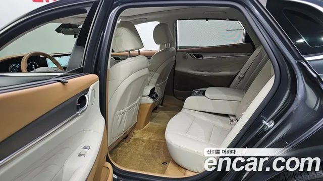 Hyundai Grandeur Новый Grandeur IG — Фото автомобиля 9