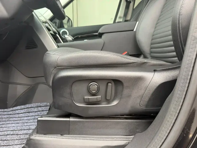 Land Rover Discovery — Фото автомобиля 13