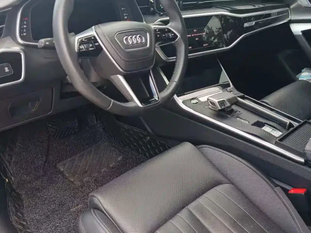 Audi A6L — Фото автомобиля 4
