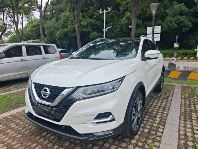 Фотография автомобиля — Nissan Qashqai