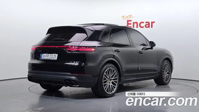 Porsche Cayenne — Фото автомобиля 2
