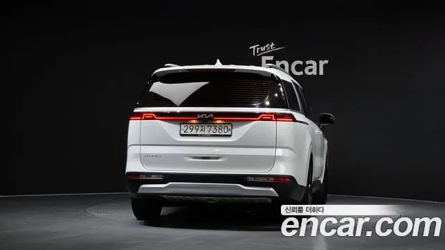 Kia Canival Carnival 4 поколение Дизель 9 мест Prestige — Фото автомобиля 4