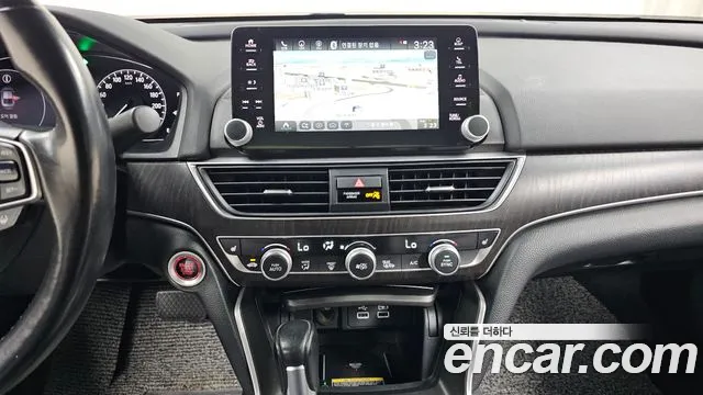 Honda Accord Accord 10 поколение 1.5 Turbo — Фото автомобиля 5
