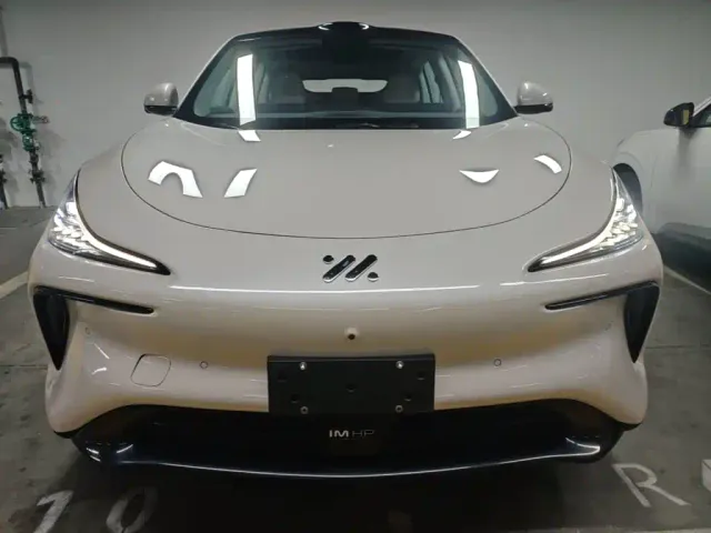 IM Motors LS6 — Фото автомобиля 2