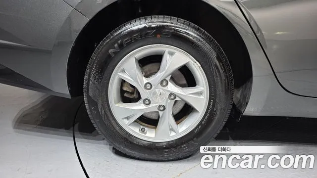 Hyundai Avante CN7 — Фото автомобиля 5