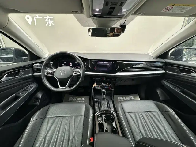 Volkswagen Passat — Фото автомобиля 6