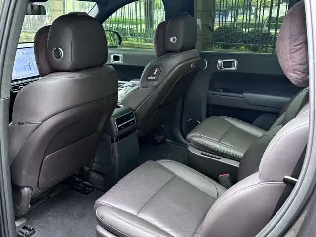 Li Auto L9 — Фото автомобиля 6