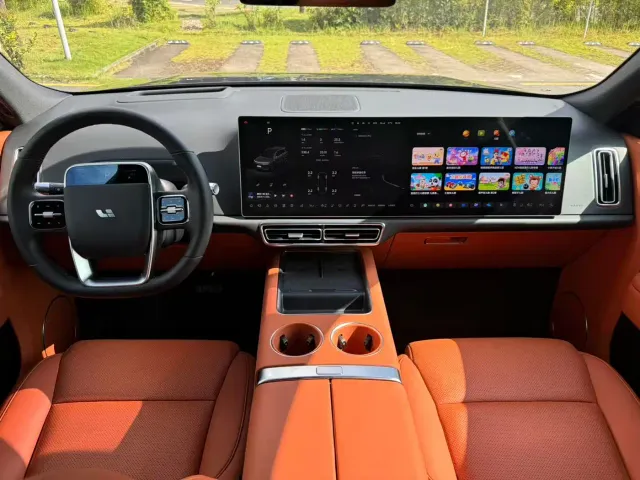 Li Auto L8 — Фото автомобиля 7