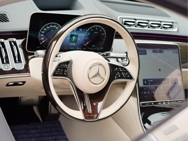 Mercedes-Benz Maybach S-Class — Фото автомобиля 16