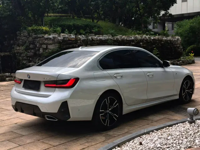 BMW 3 Series — Фото автомобиля 7