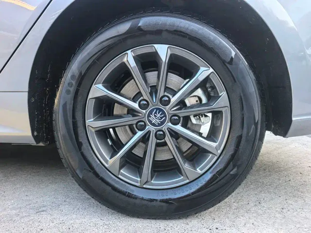 BYD Qin PLUS — Фото автомобиля 24