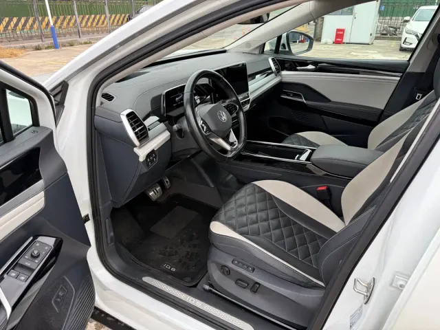 Volkswagen ID.6 Crozz — Фото автомобиля 4