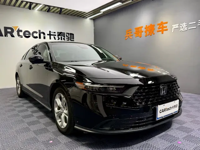 Honda Accord — Фото автомобиля 3