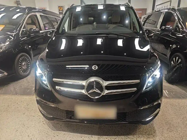 Mercedes-Benz V-Class — Фото автомобиля 2