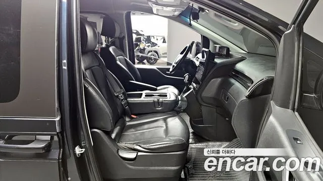 Hyundai Staria Staria Tourer 9 мест — Фото автомобиля 10