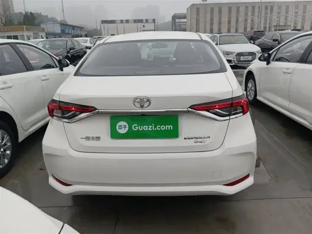 Toyota Corolla — Фото автомобиля 5