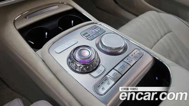 Genesis G90 Бензин 3.5 турбо AWD — Фото автомобиля 7