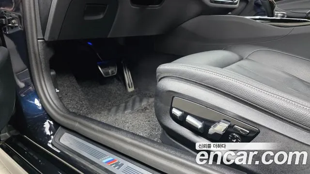 BMW 5 Series G30 — Фото автомобиля 29