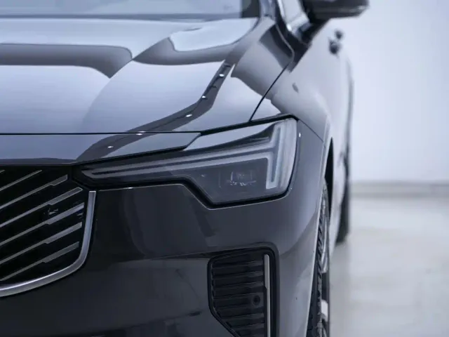 Volvo S90 — Фото автомобиля 5