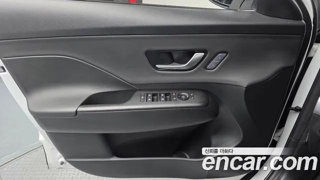 Hyundai Kona — Фото автомобиля 13