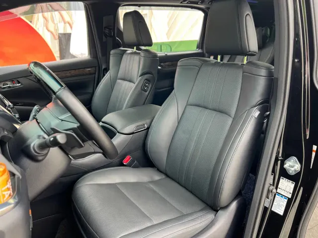Toyota Vellfire — Фото автомобиля 27