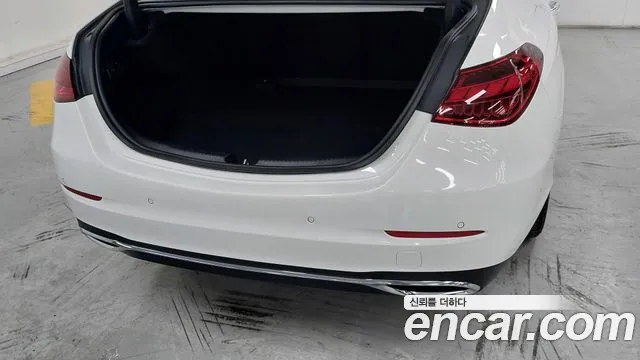 Mercedes-Benz C-Class W206 — Фото автомобиля 11