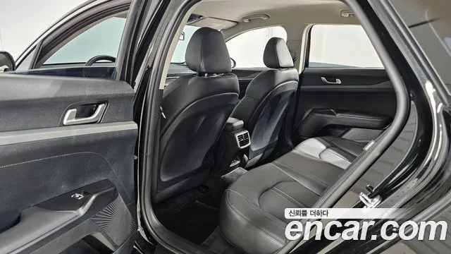 Kia K5 Новый K5 3 поколение 2.0 LPi(Для проката) — Фото автомобиля 12