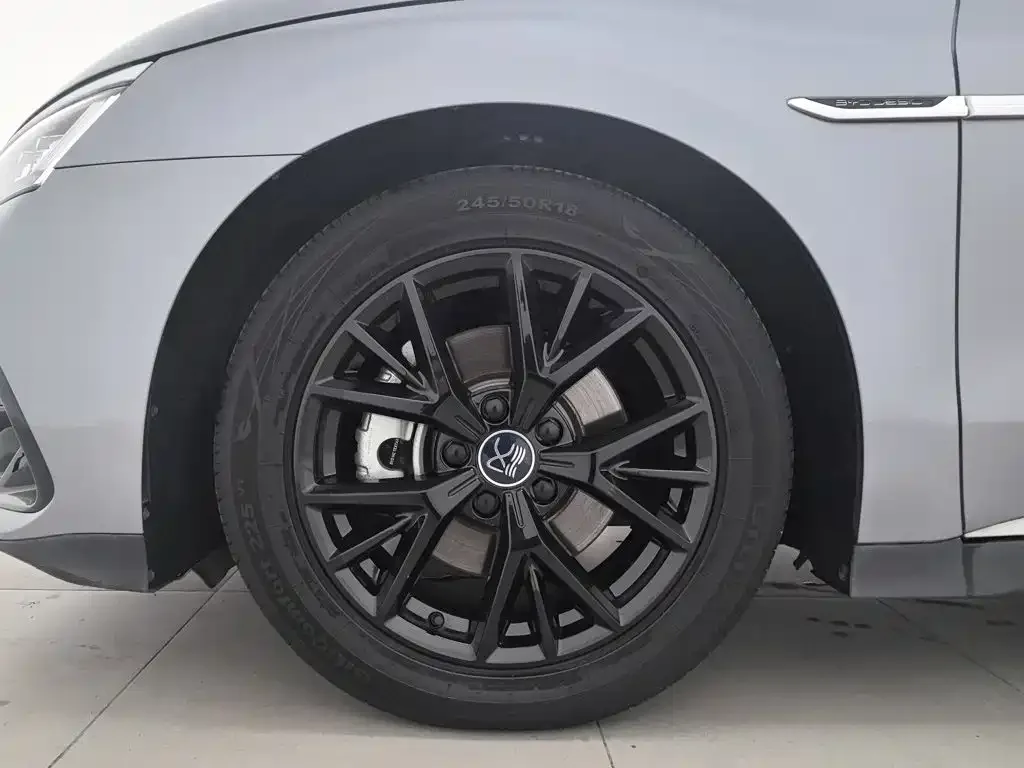BYD Han 2024 DM-i Glory Edition 121KM Elite — Фото автомобиля 17