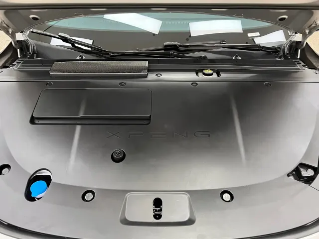 Xpeng P7+ — Фото автомобиля 27
