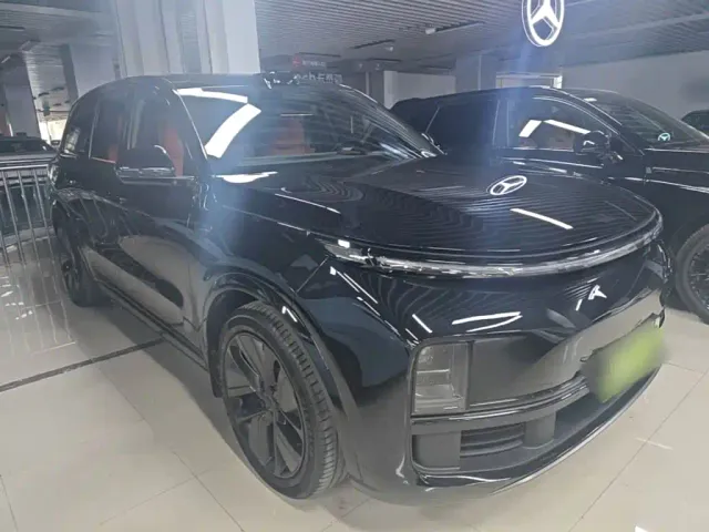 Li Auto L9 — Фото автомобиля 3