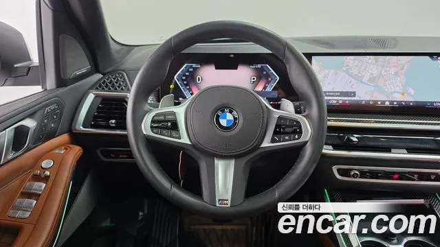 BMW X7 — Фото автомобиля 10
