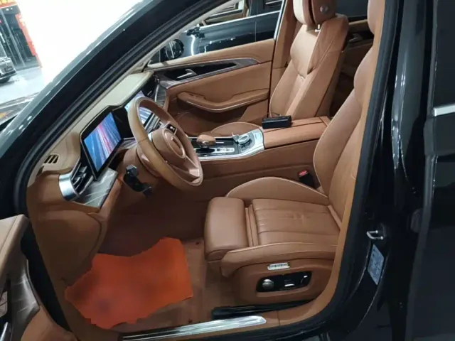 Hongqi H9 — Фото автомобиля 14