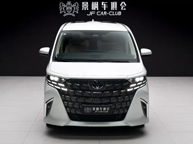 Toyota Alphard — Фото автомобиля 3