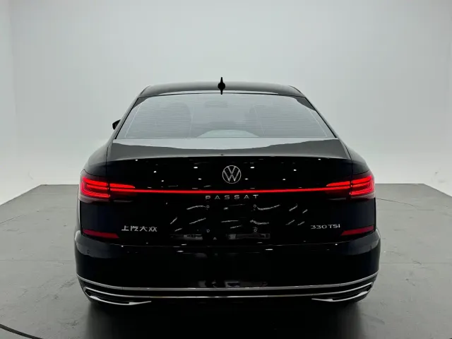 Volkswagen Passat — Фото автомобиля 4