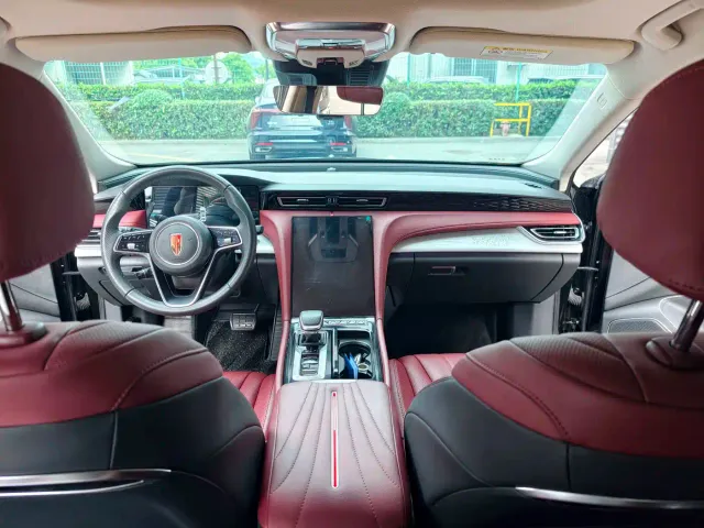 Hongqi H5 — Фото автомобиля 11