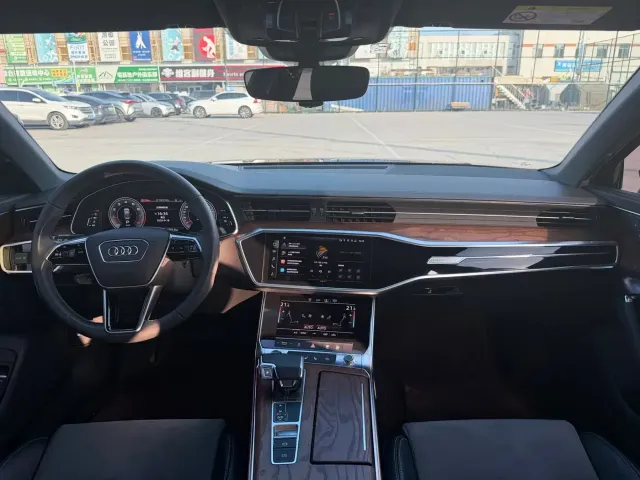 Audi A6L — Фото автомобиля 16