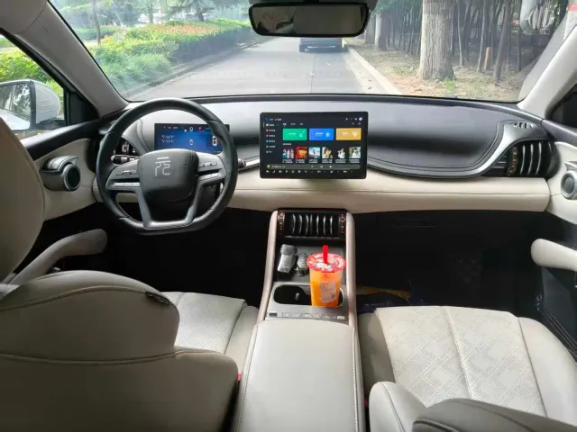 BYD Yuan PLUS — Фото автомобиля 3