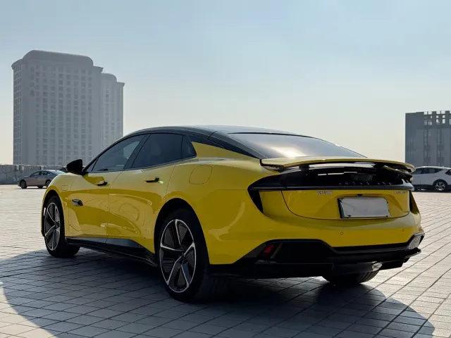 Lotus Emeya — Фото автомобиля 8