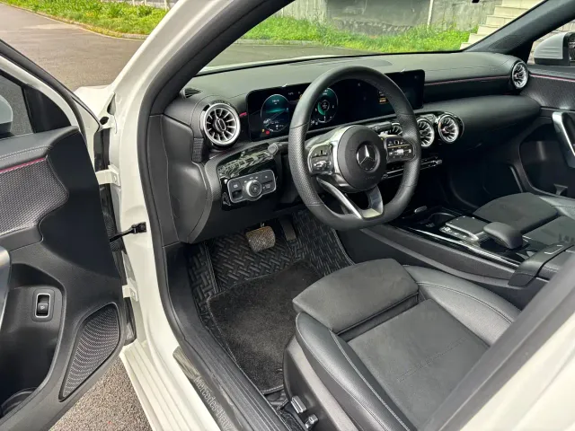 Mercedes-Benz A-Class — Фото автомобиля 4