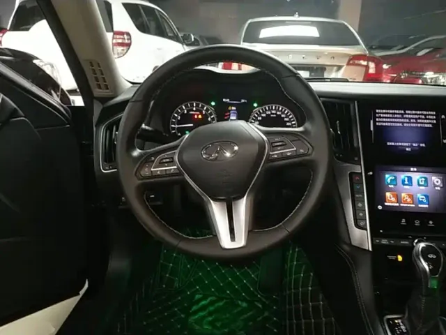 Infiniti Q50L — Фото автомобиля 10