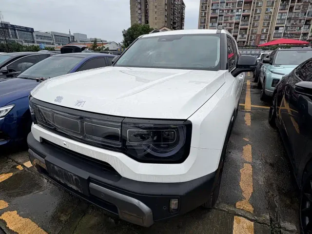 Фотография автомобиля — BAIC BJ30
