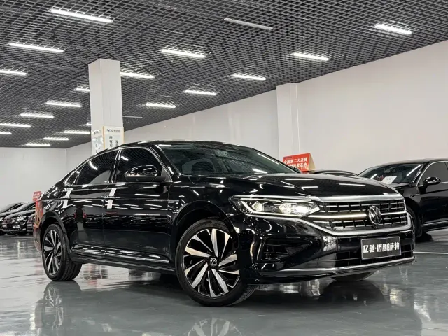 Volkswagen Passat — Фото автомобиля 3