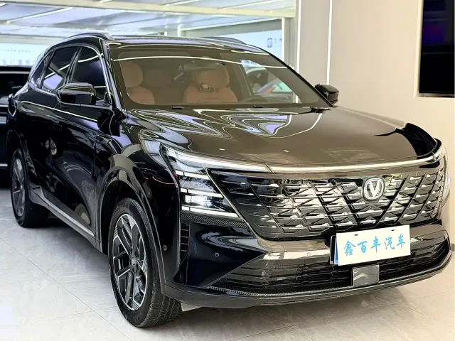 Changan CS75 Plus — Фото автомобиля 3