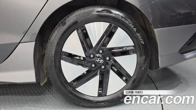 Hyundai Ioniq 6 — Фото автомобиля 6
