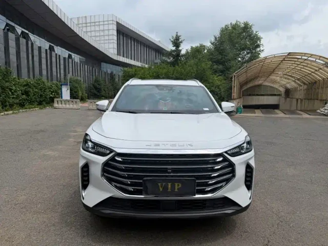 Jetour X70 Plus — Фото автомобиля 2