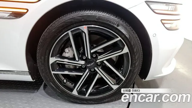 Genesis G80 Бензин 2.5 турбо AWD — Фото автомобиля 5