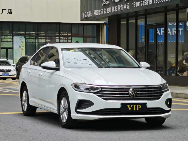 Volkswagen Lavida — Фото автомобиля 3