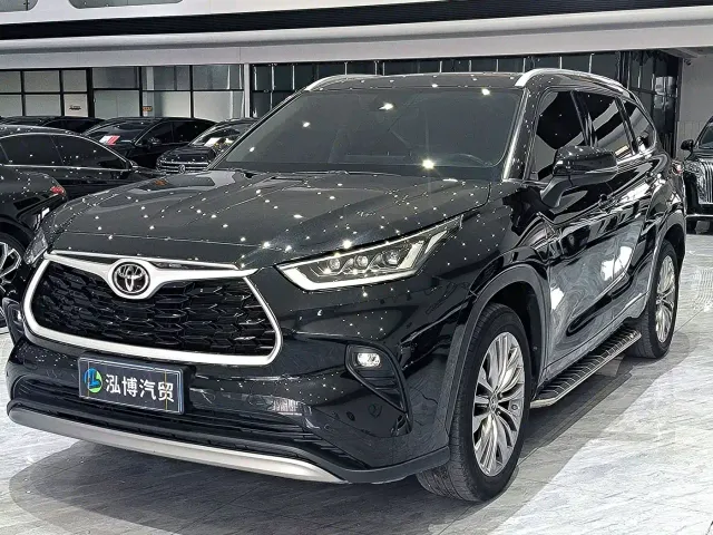 Фотография автомобиля — Toyota Highlander